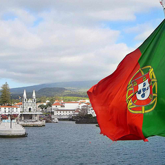 Українські біженці отримують допомогу у Португалії