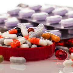 Пациенты получают препараты для заместной терапии