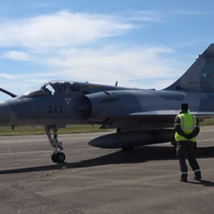 Винищувач Mirage-2000. Пілот катапультувався