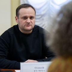 Допомога переселенцям в Україні: виплати