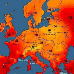 Жінка в гірському краєвиді здихання