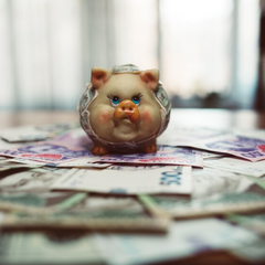 Пенсії українцям: фінансування через Укрпошту