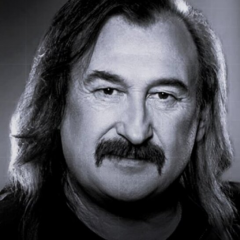 Умер певец Степан Гига