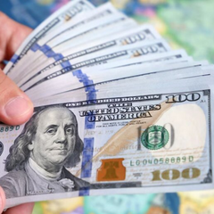 Графік зростання курсу долара в серпні