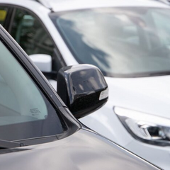 Водій за кермом авто штрафується