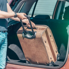 Young Ukrainians aged 18-22