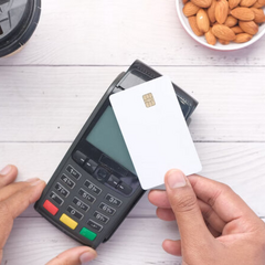 Українські гроші та штрафи у 17 тисяч гривень