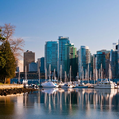 Українські біженці отримують $3000 від Канади