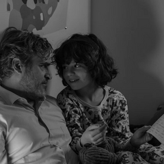 Фото Хоакіна Фенікса з фільму «Камон Камон»