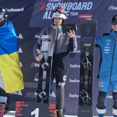 Ukrainian snowboarder Mykhailo Kharuk with a silver medal