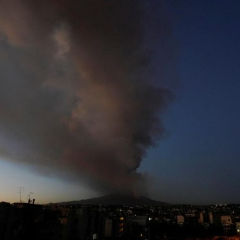 Smoke from volcano covers the sky