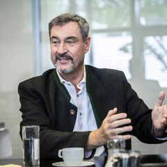 Изображение немецкого политика, который выступил за запрет въезда молодых украинцев