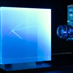 Particle detector with accuracy less than 1 mm