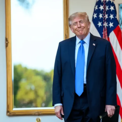 Дональд Трамп рекомендує змінити лідера