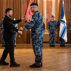 Логотип Військово-морської академії та нова бригада