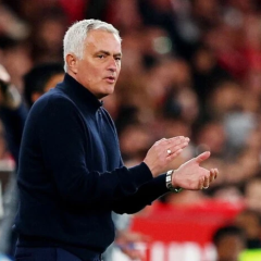 Photo of Jose Mourinho at a press conference
