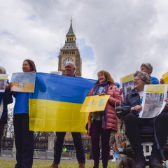 Украинцы в Польше могут потерять защиту