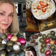 Ольга Сумська готує паску на Великдень