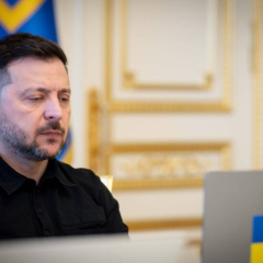 Зеленський підписує договір про дрони
