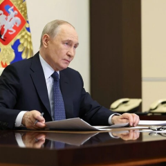 Kremlin on the phone call to Putin