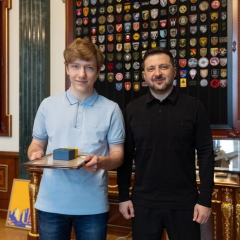 Zelensky meets with chess champion