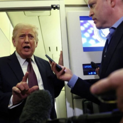Трамп тисне на Україну через вибори