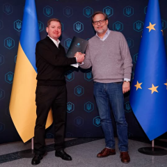 Generators for social institutions in Ukraine