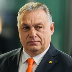 Угорщина блокує кошти для України