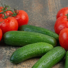 Овочі на ринку в серпні