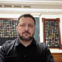 Українська делегація в аеропорту перед відлітом
