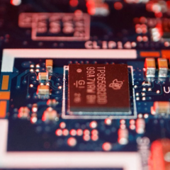 Промислові заводи Samsung та SK Hynix