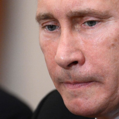 Путин объявил об отставке из КГБ