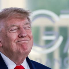 Трамп підписує меморандум з Іраном
