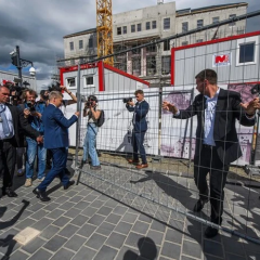 Peter Madyar opens Orban's offices