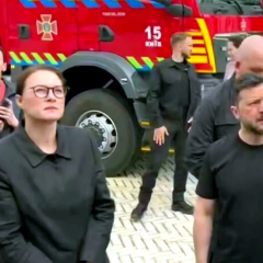 Зеленский прибыл в Киево-Печерскую лавру