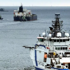 Підводні кабелі - робота екіпажу танкера