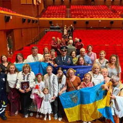 Пожарные устроили концерт в поддержку Украины