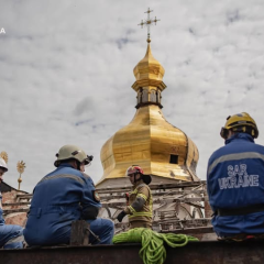 Rescuers preparing for Kyiv Pechersk Lavra