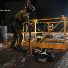 Рятувальники розбирають завали у Житомирі