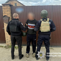 Поліцейський інспектор розслідує інцидент у Борщагівці