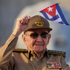Charges against Raul Castro for plane crashes