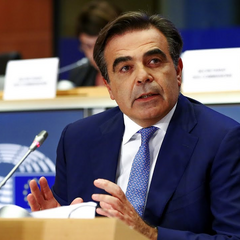 Вантажівка з мігрантами проходить кордон ЄС