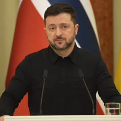 Зеленский ведет переговоры в Швейцарии с Умєровым