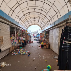 Rocket strike on market in Lozova