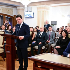Президент Румынии и правительство: преодоление бюджетного кризиса
