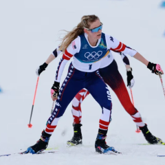 Jessica Diggins falls during the race