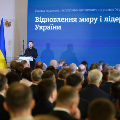 Прем'єр Корецький на дипломатичній зустрічі