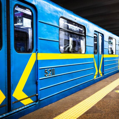 Обмеження пасажирів на вході в метро