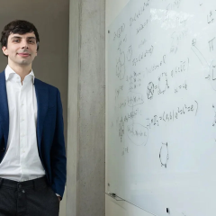 Universal quantum operations with non-abelian anions