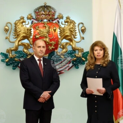 Bulgarian president handing over mandate to Radev